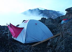 4550 m ü.NN - "Barafu Camp" - letzte Station vor dem Gipfel