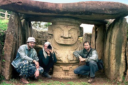 Megalitisches Indio-Grab / San Agustin / Kolumbien (1998)