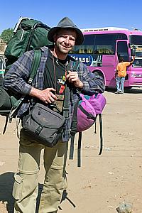 Unterwegs nach Meroe: Auf dem Busbahnhof von Bahri